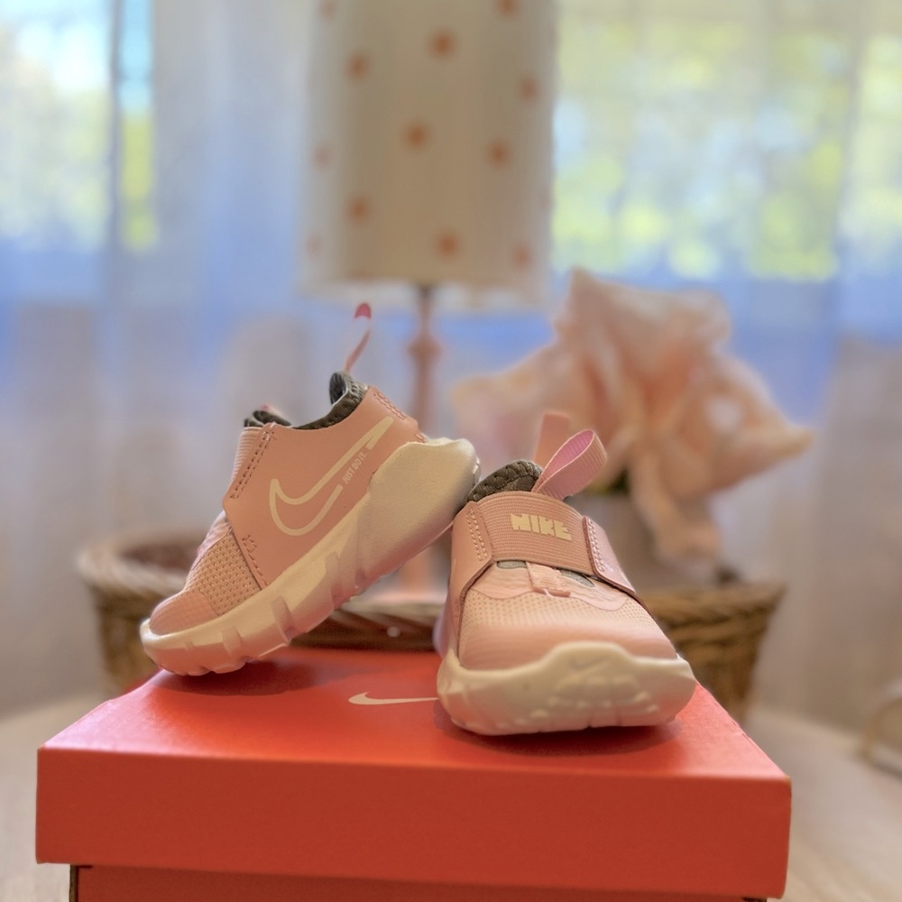 Infant Nike flex runner